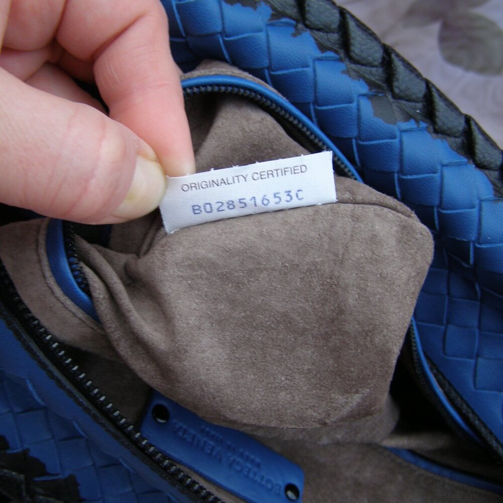 NEW Bottega Veneta Intrecciato Blue Leather Bag - Picture 15 of 16